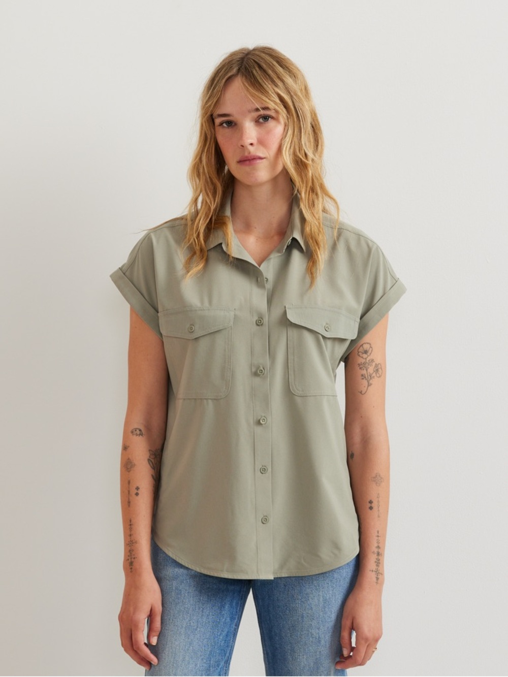 Eddie Bauer Sage Women's Departure Short Sleeve Button-Down Shirt - Size XL